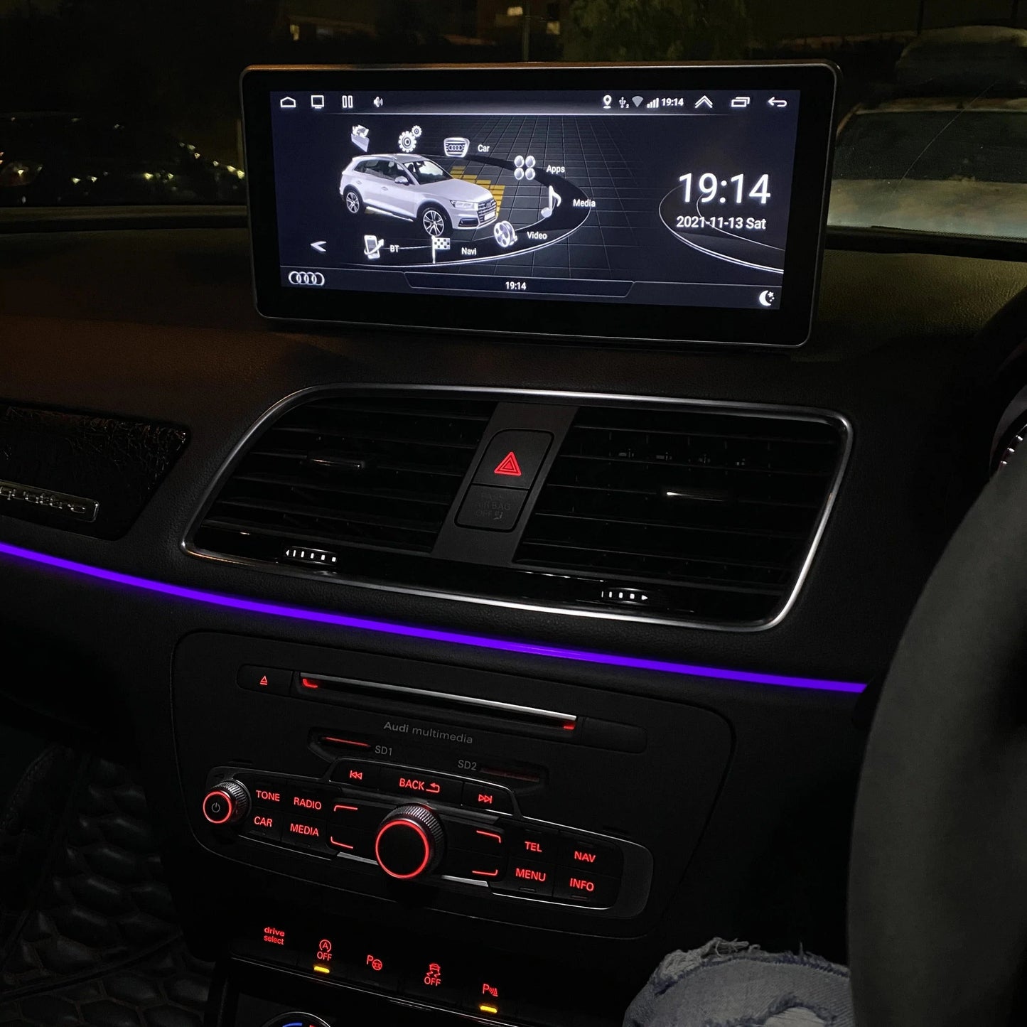 Audi Q3 2013-2018 | OEM CarPlay & Android Auto Integration Module Screen