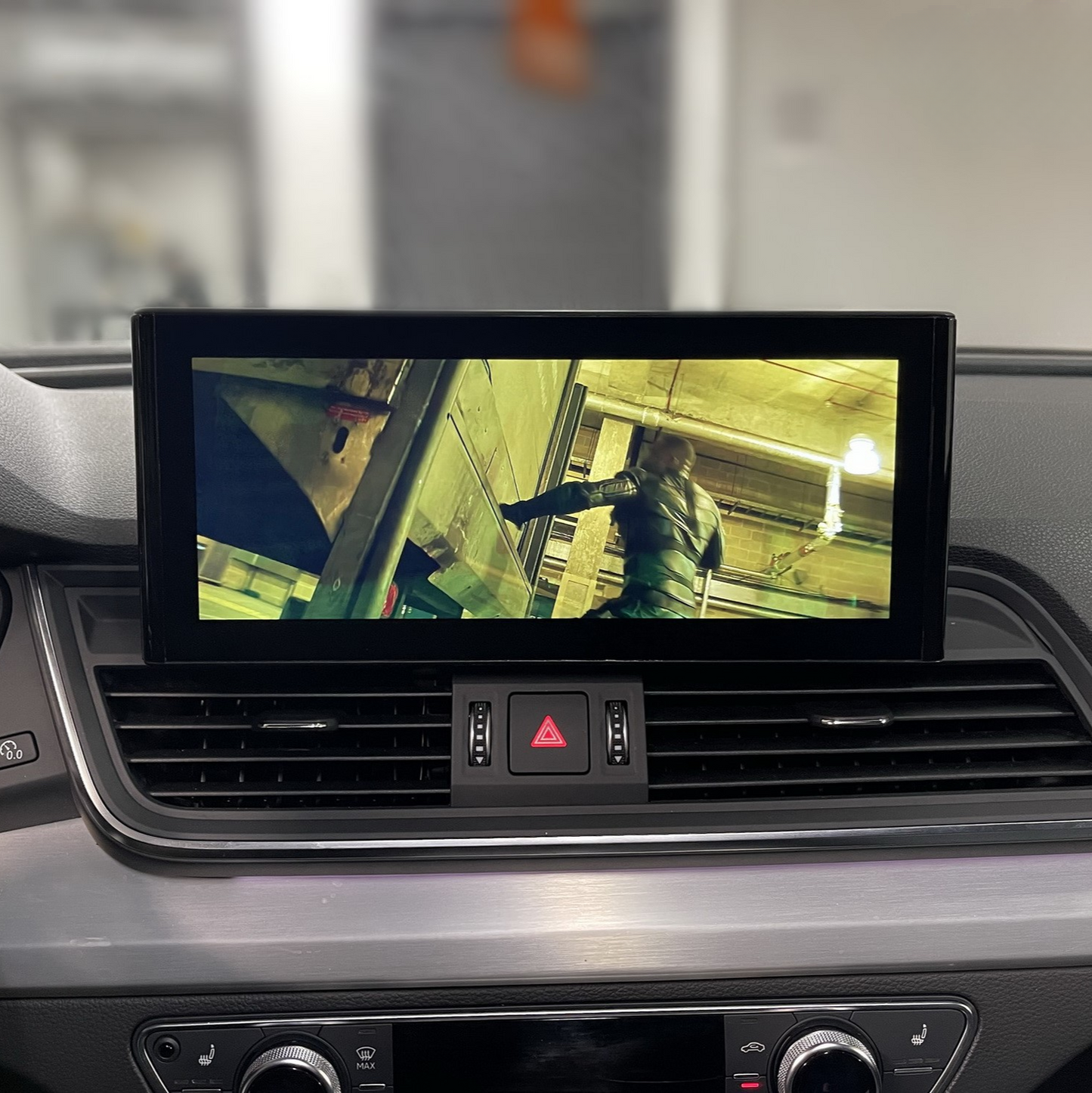 Audi Q5 2008-2020 | OEM CarPlay & Android Auto Integration Module Screen