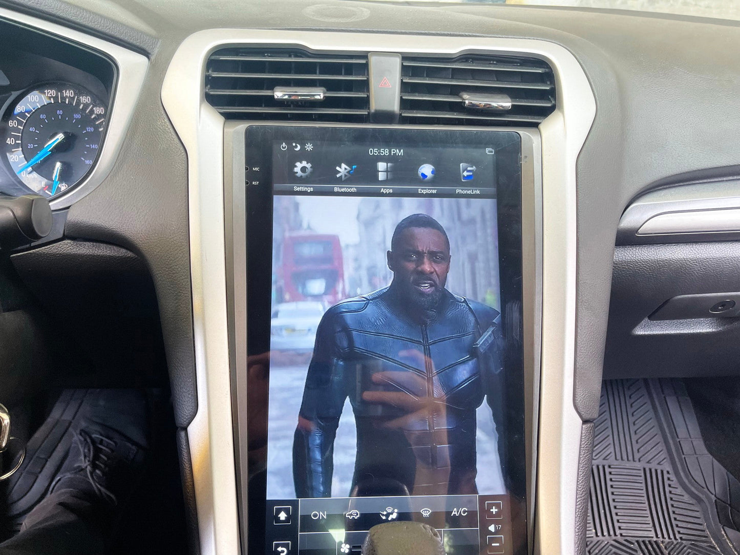 Ford Fusion 2013-2020 | Smart Touchscreen Display Upgrade