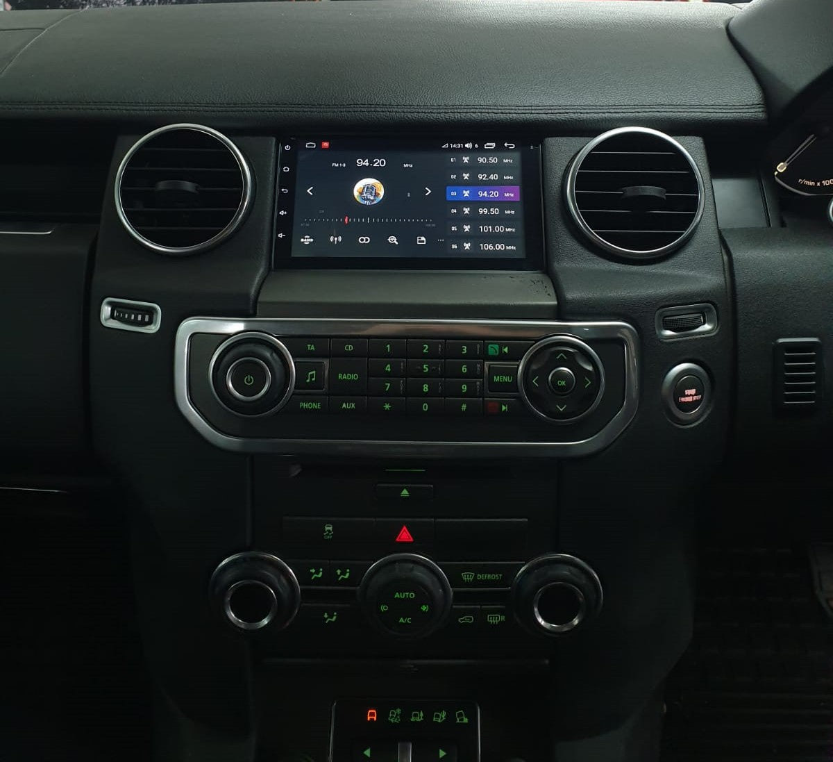 Land Rover Discovery 4 2010-2016 | OEM CarPlay & Android Auto Integration Module Screen