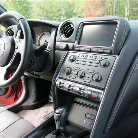Nissan GT-R 2012-2017 | OEM CarPlay & Android Auto Integration Module