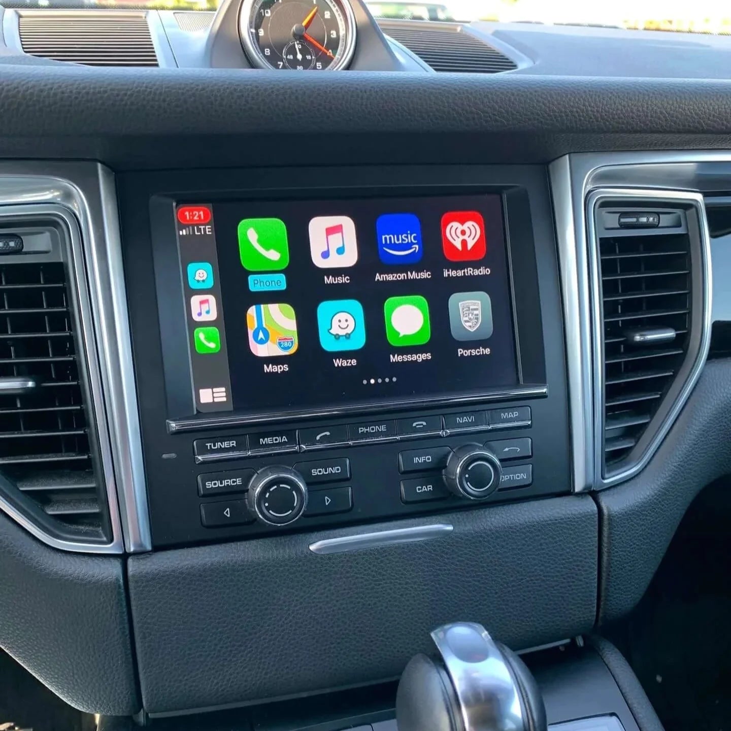 Porsche Macan 2010-2018 | OEM CarPlay & Android Auto Integration Module
